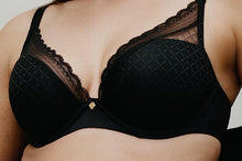 Load image into Gallery viewer, Chantelle Norah Chic Plunge T-Shirt Bra #C16MNA