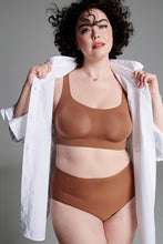 Load image into Gallery viewer, Evelyn &amp; Bobbie Bobbie Scoop Bra --Shockingly Supportive, Wireless Comfort!
