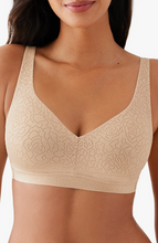 Load image into Gallery viewer, Wacoal Inside Job Wirefree Bra #852345
