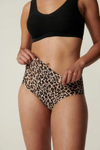 Load image into Gallery viewer, Chantelle NO SHOW Soft Stretch Full Brief-- One Size Fits XS-XL
